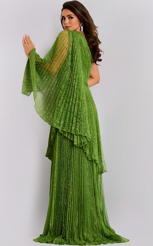 Model wearing Jovani dress 44687.