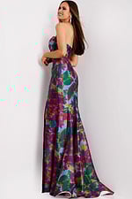 Model wearing Jovani dress 44714.