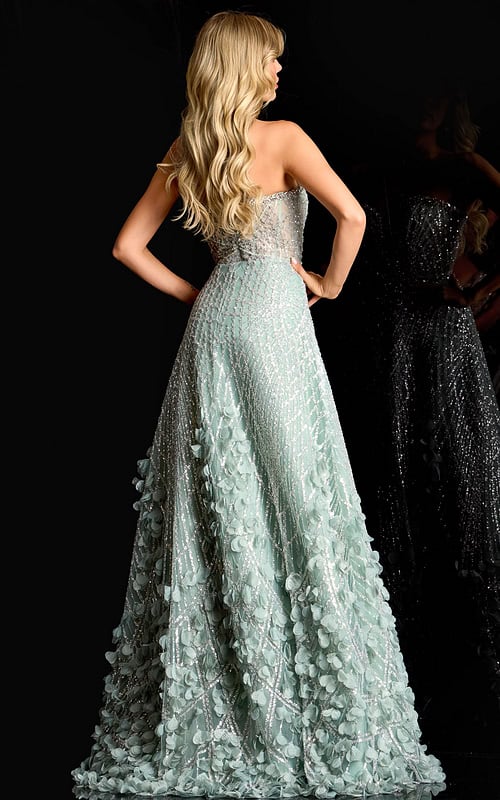 Elegant A-line dress with shimmering beaded design