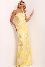 Model wearing Jovani dress 45289.