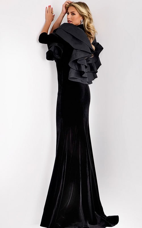 Model wearing Jovani dress 45322.