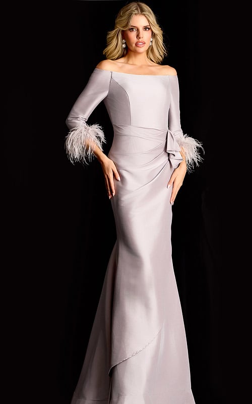 Elegant long evening dress featuring fitted bodice and flared hemline