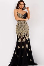 Fitted mermaid gown with asymmetric neckline and shimmering gold details.