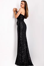 Model wearing Jovani dress 45800.