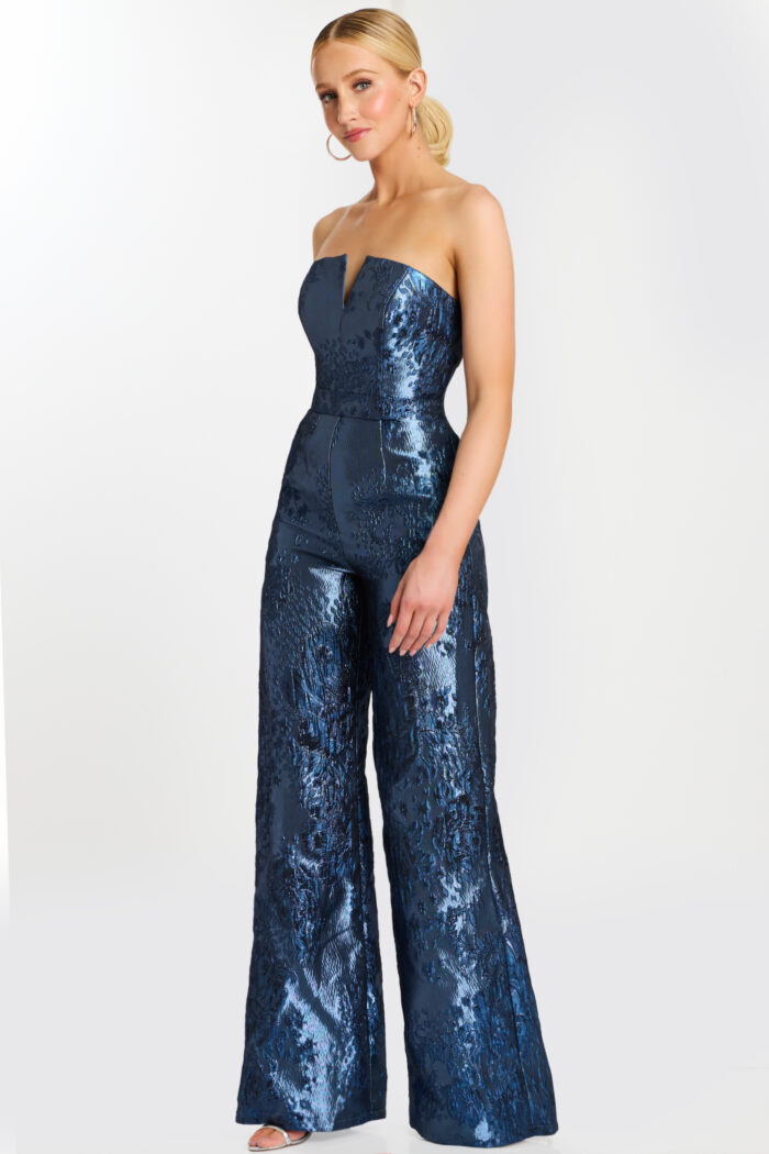 Metallic Textured Pantsuit With Dramatic Cropped Cape 46782