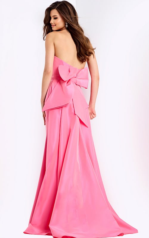 Taffeta Prom Dresses 2026 - Structured & Crisp Styles | Jovani Taffeta Prom Dresses 2026 - Structured & Crisp Styles | Jovani
