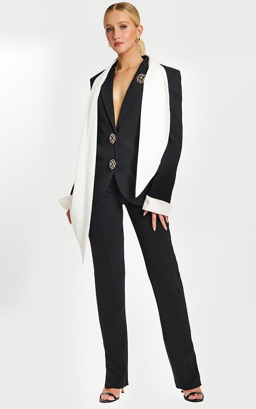 black and white pantsuit with front buttons 48680