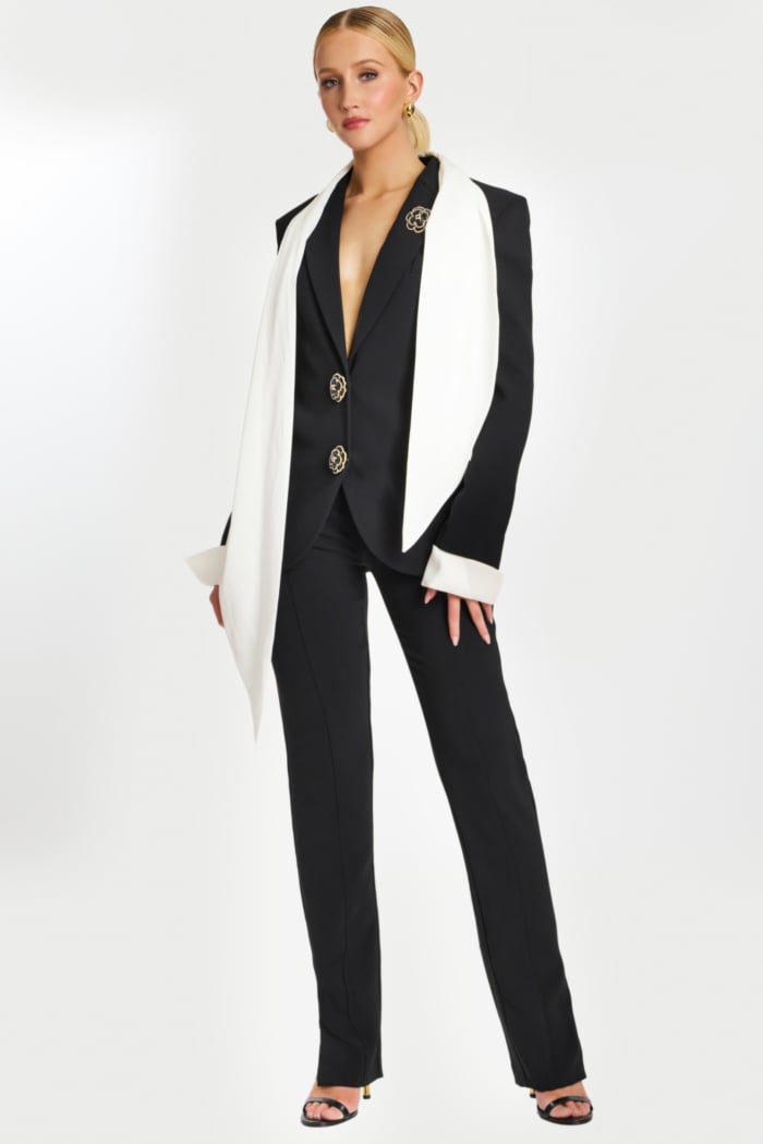 black and white pantsuit with front buttons 48680