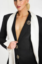 v neckline black and white jacket 48680