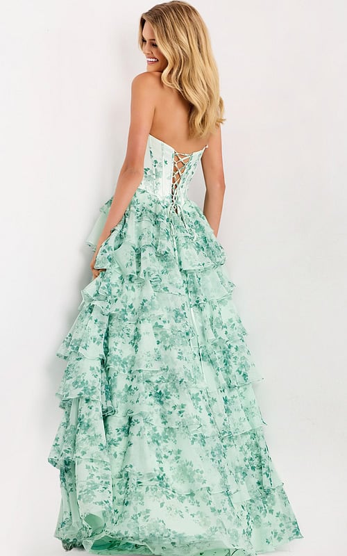 Elegant Strapless Dress With Ruffled Tiers