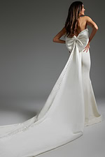 Strapless Sweetheart Neckline Simple Bridal Gown JB05352