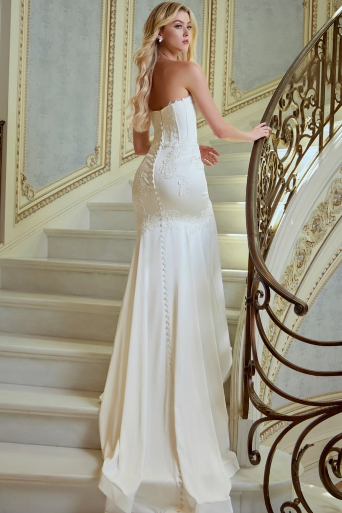 back view of a wedding dress with back buttons JB40013