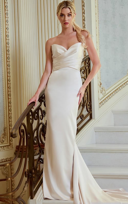 Wedding Dresses, Bridal Gowns & Modern Wedding Looks | Jovani