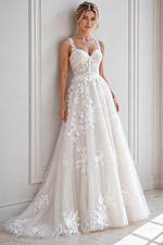 lace sweetheart neckline ball gown