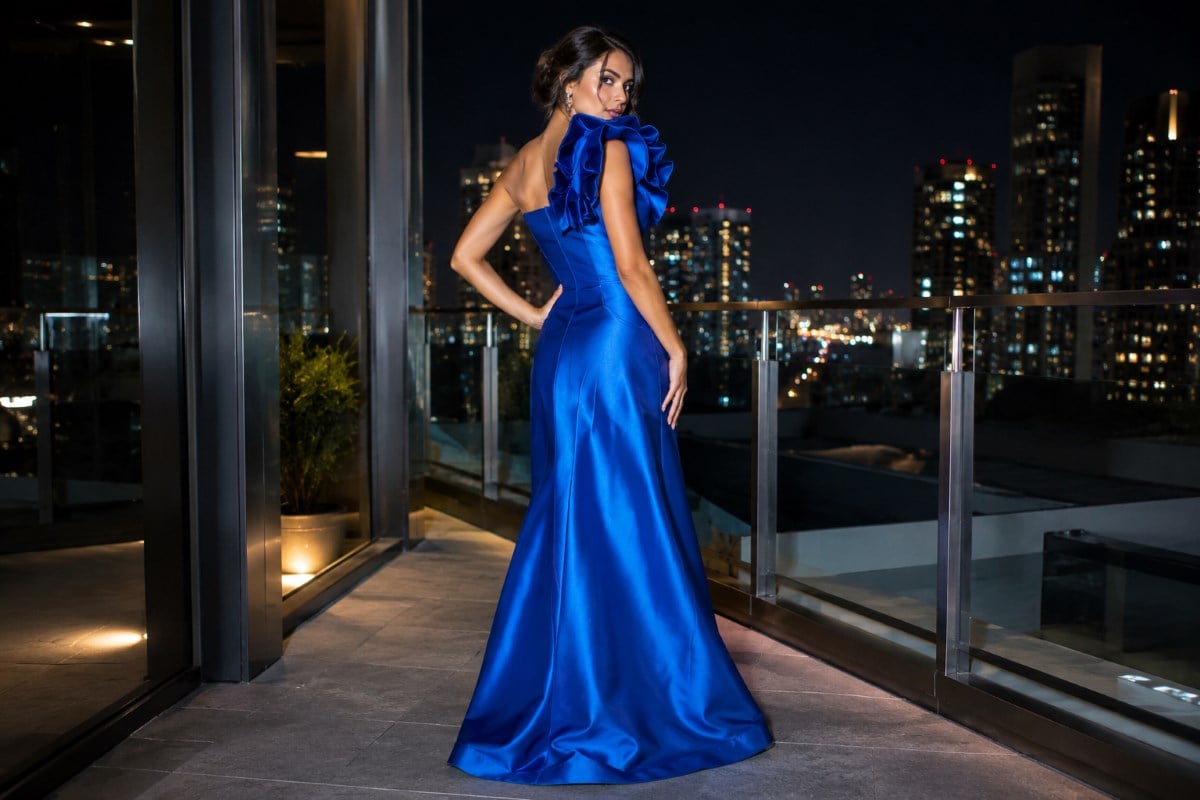 Royal blue satin one-shoulder gown for a 30th birthday